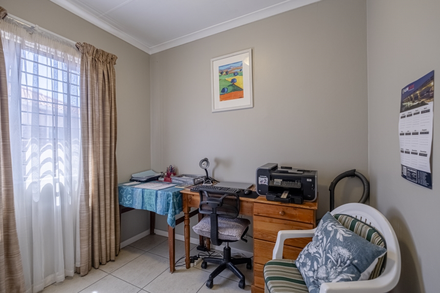 3 Bedroom Property for Sale in Humewood Eastern Cape